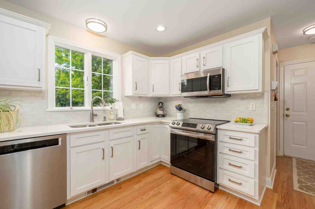 refinish cabinets without stripping
